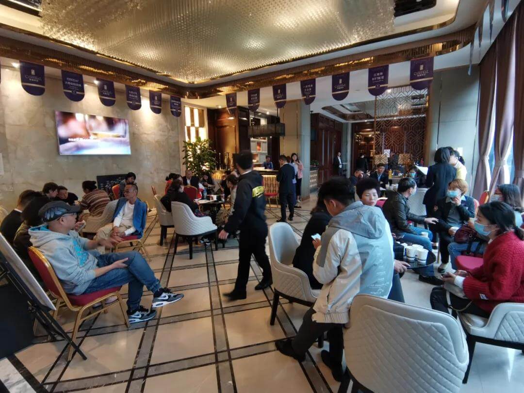 成都住宅限购，摇号几次不中！我到底该不该买这个红盘公寓？