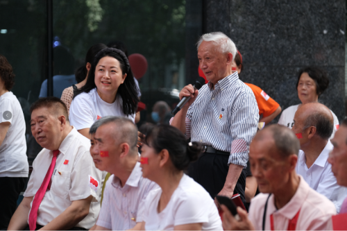 “奋斗百年路 启航新征程”