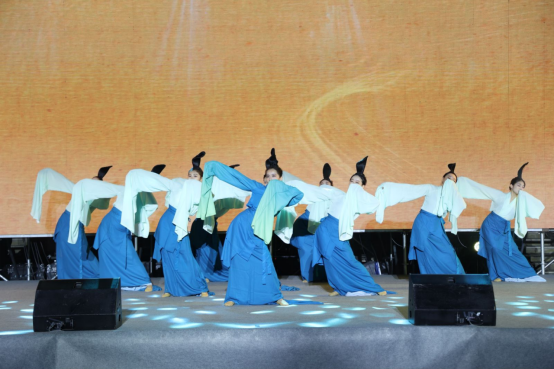 曲艺进基层 文化惠市民