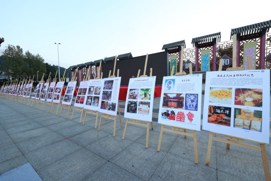 曲艺进基层 文化惠市民